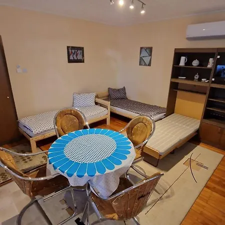 Friendly Apartment In The Suburb. Budapest Exterior photo